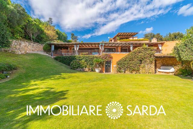 ARI-07-25 | Villa with Private Pool and View of Pevero Golf Club | Costa Smeralda image