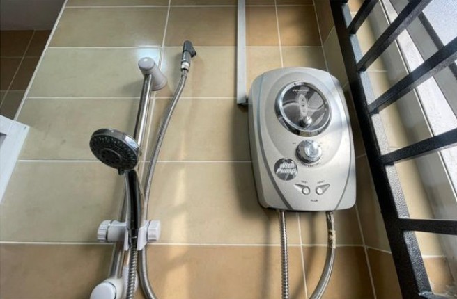 Goodview Heights image