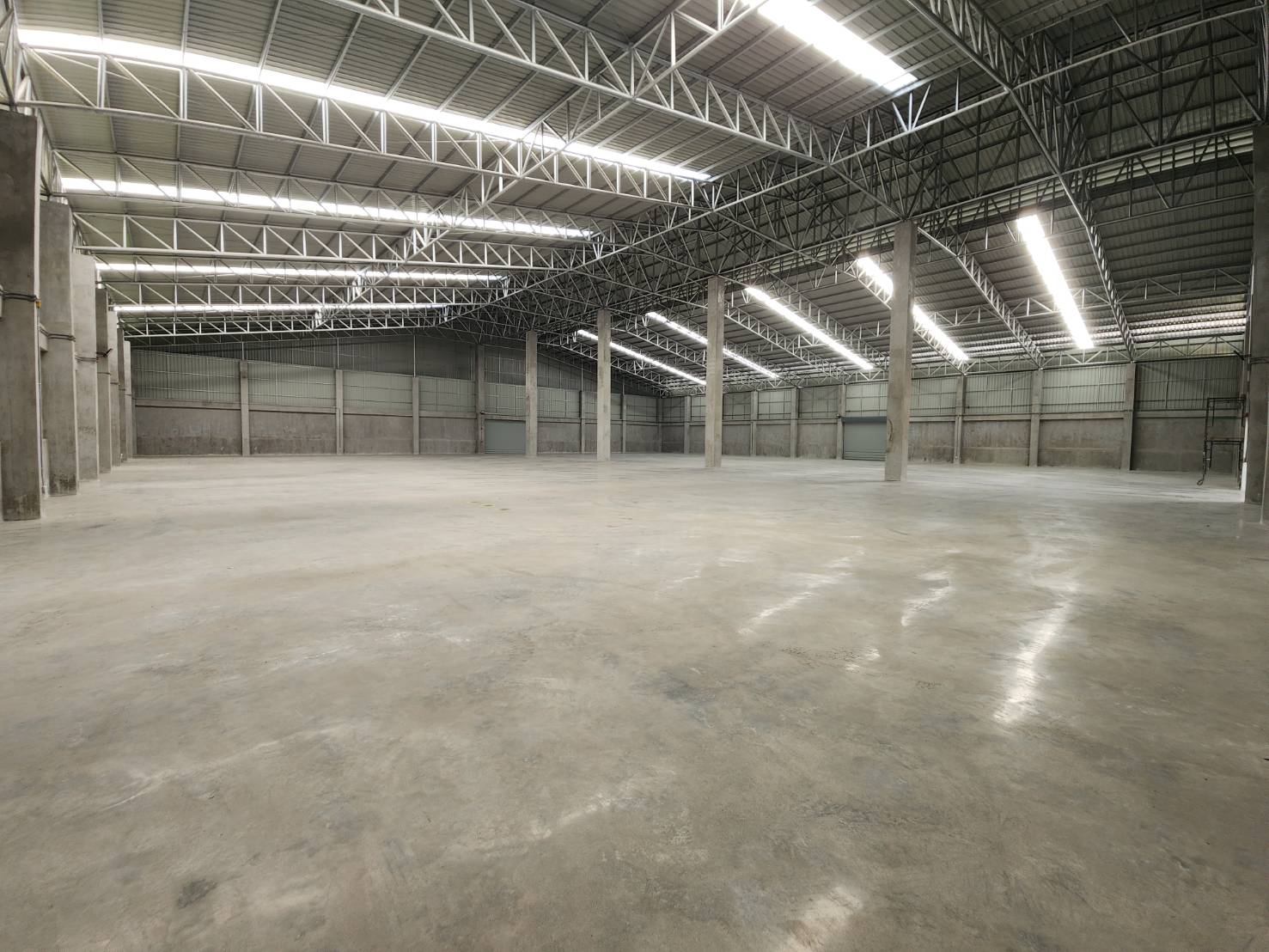 Large Warehouse for Rent at Lam Luk Ka Klong 8, Pathum Thani image