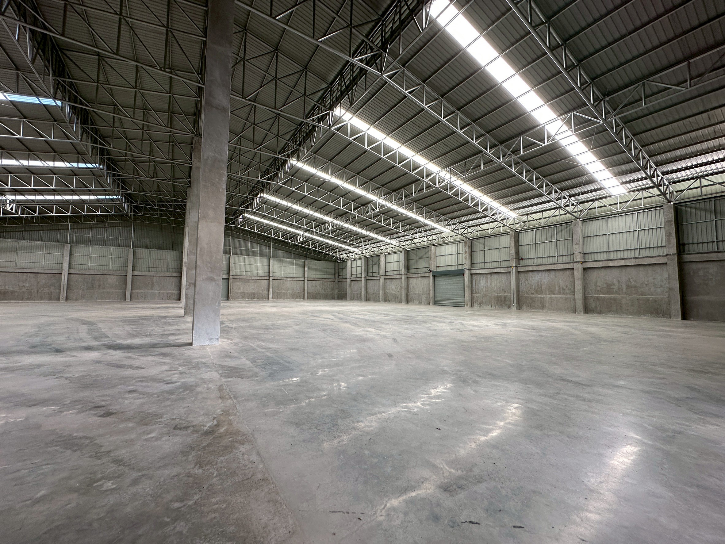 Large Warehouse for Rent at Lam Luk Ka Klong 8, Pathum Thani image