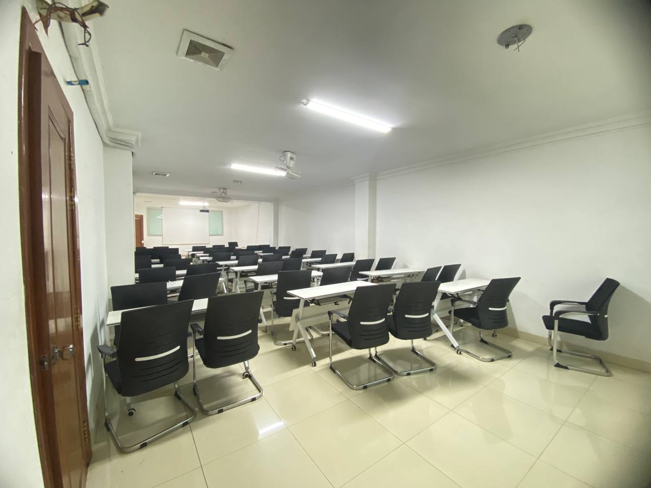  School For Rent image