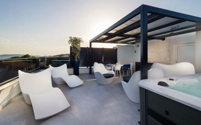 Three-bedroom Apartments with a Beautiful Sea view in Montenegrina Residence image