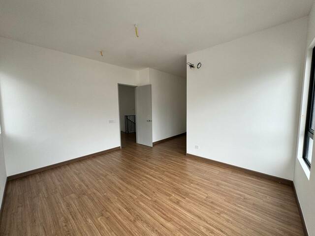 Sejati Lakeside 2 image