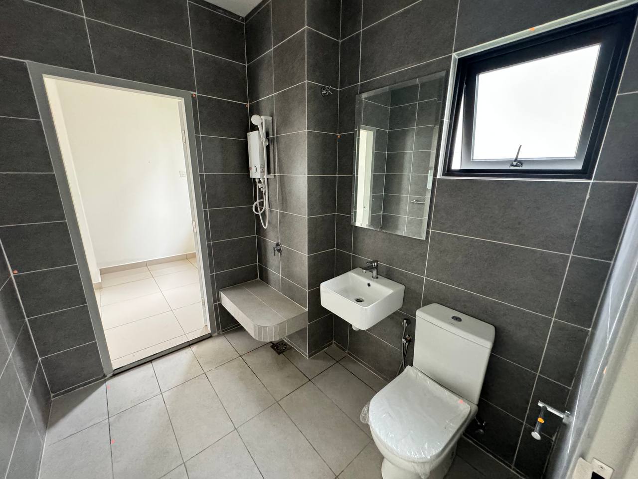 Sejati Lakeside 2 image