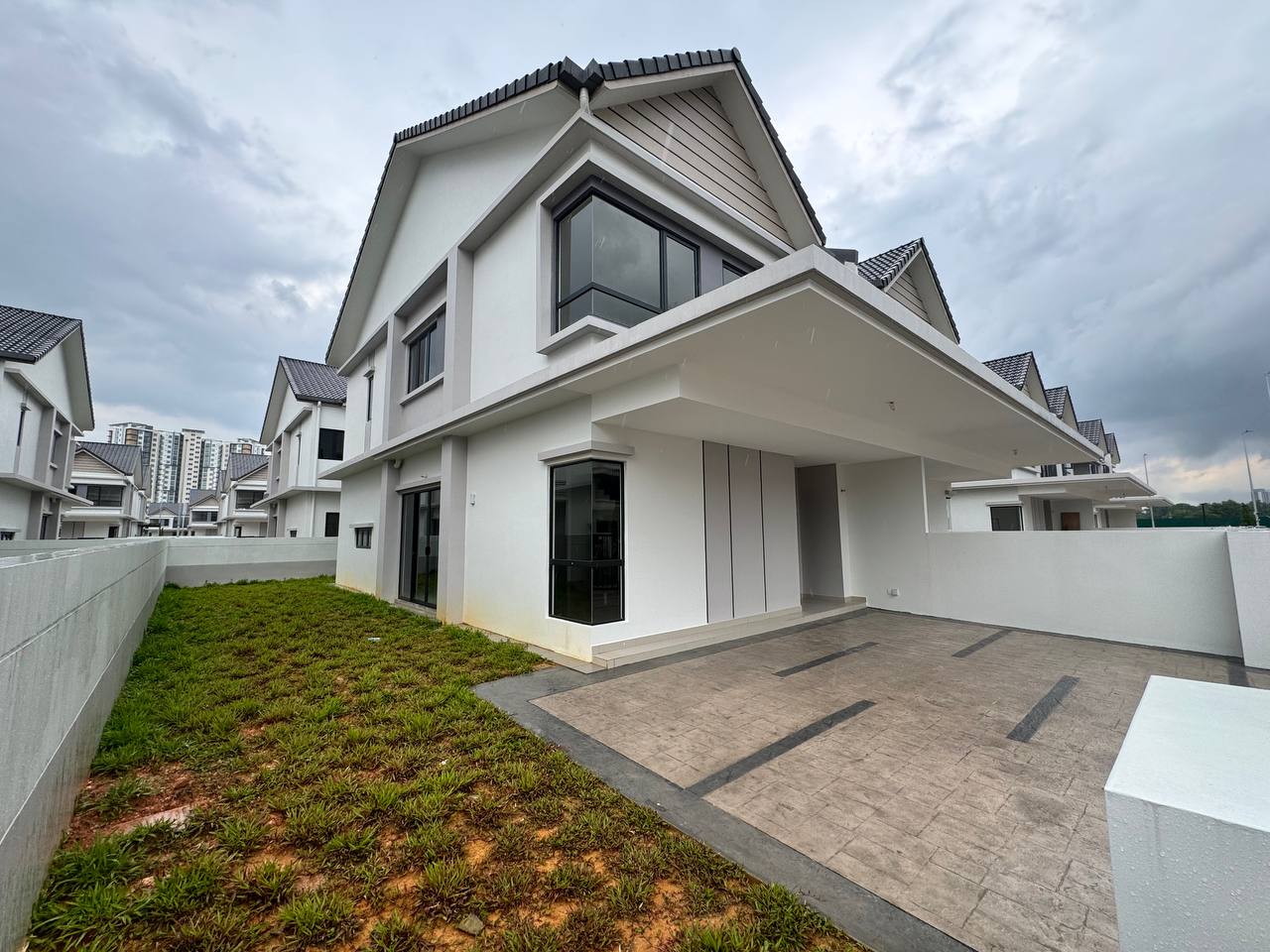 Sejati Lakeside 2 image