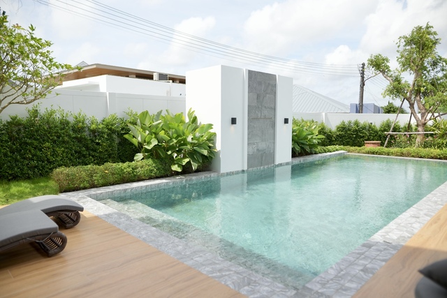 Grand Pool Villa – Your Dream Home in Phuket Awaits image