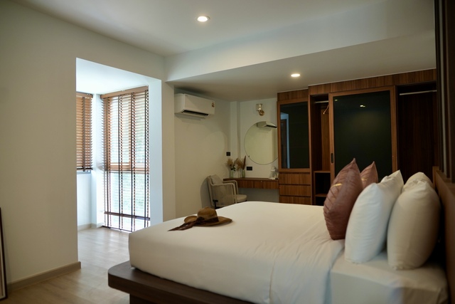 Grand Pool Villa – Your Dream Home in Phuket Awaits image