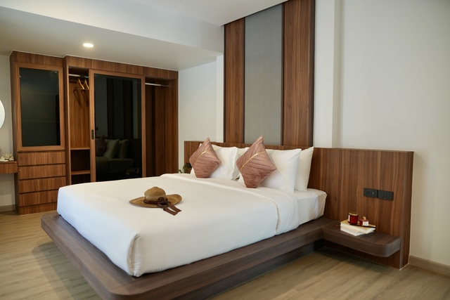 Grand Pool Villa – Your Dream Home in Phuket Awaits image