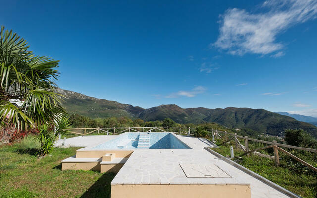 Penthouse in Vista residences, with an Attractive price and Expansive Sea Views image