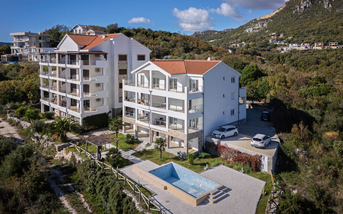 Penthouse in Vista residences, with an Attractive price and Expansive Sea Views image