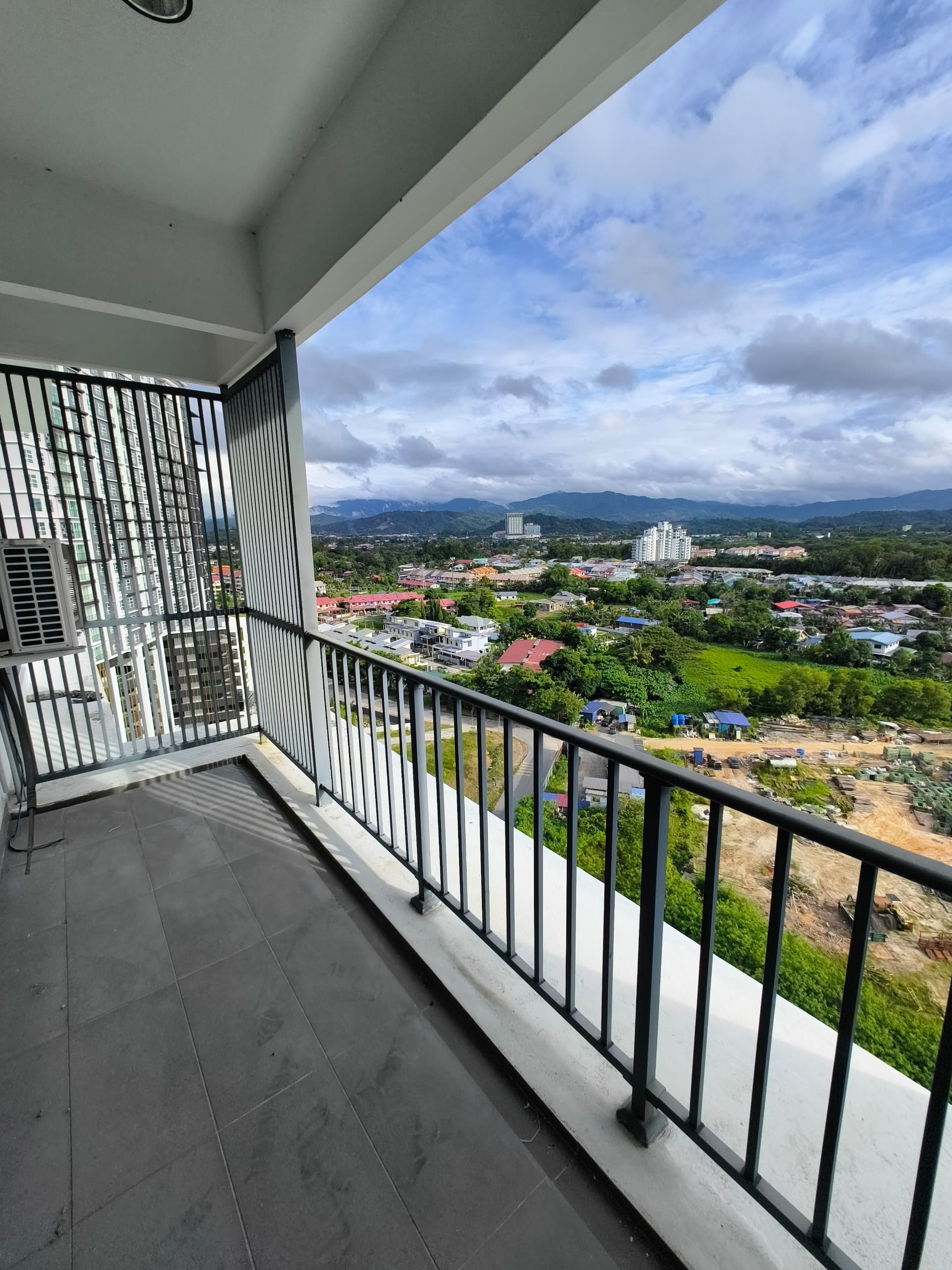 THE LIGHT RESIDENCE PENAMPANG image