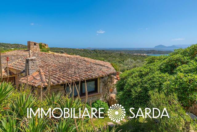 ARI-08-25 - Semi-detached villa with sea view over Capriccioli, Mortorio and Soffi – Porto Cervo | Abbiadori image
