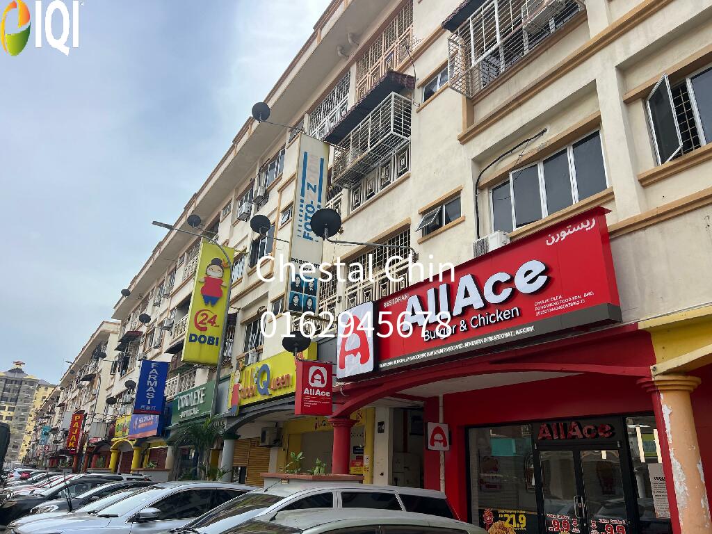 Sri Manja Square image