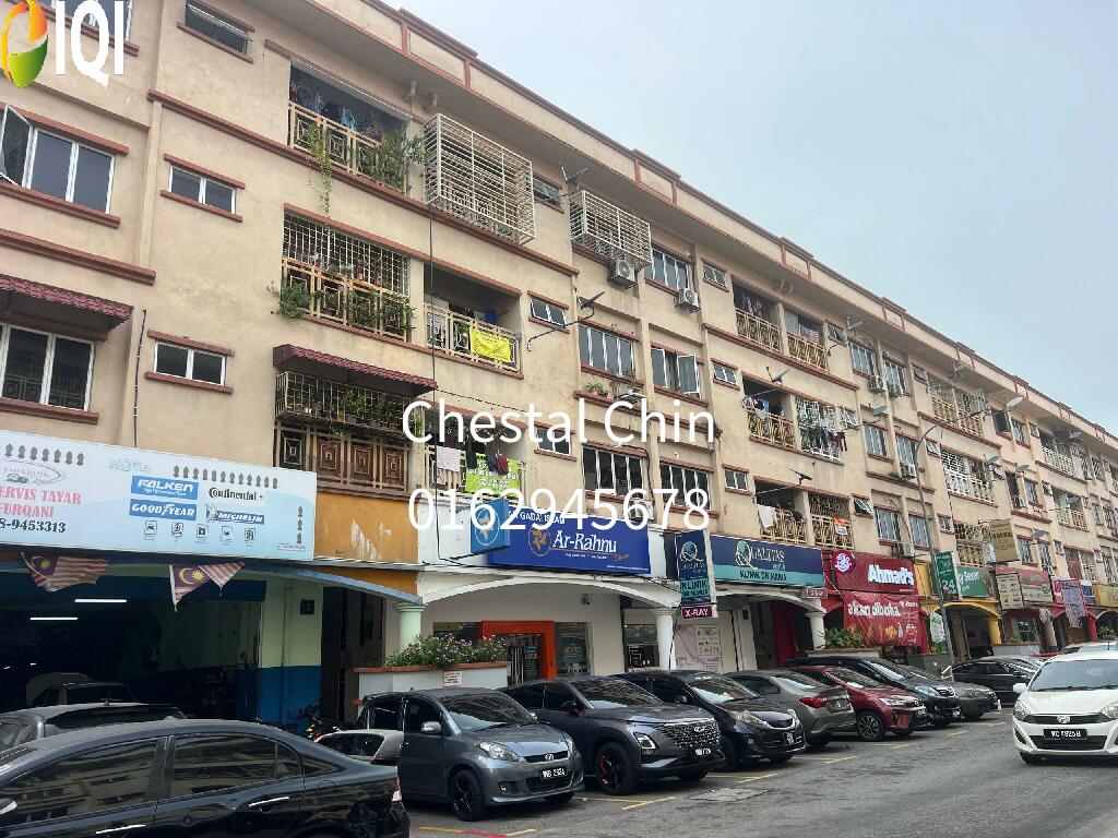 Sri Manja Square image