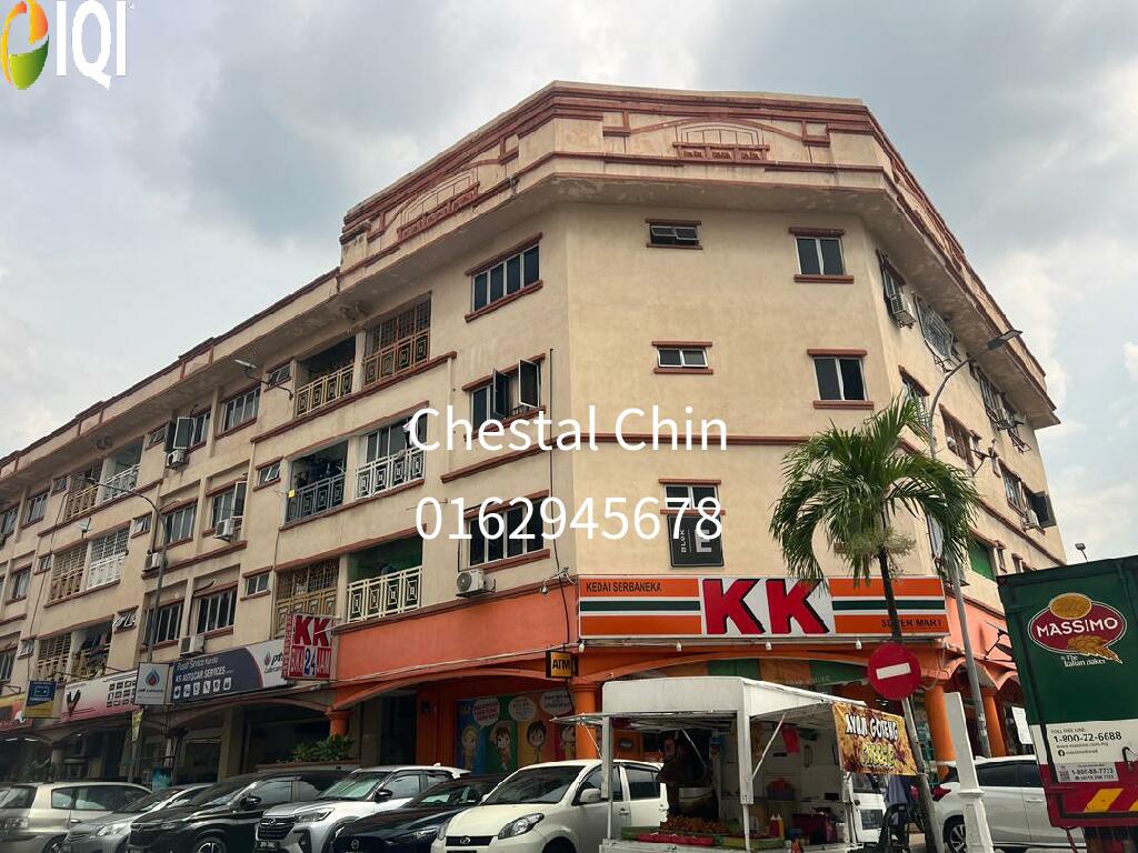 Sri Manja Square image