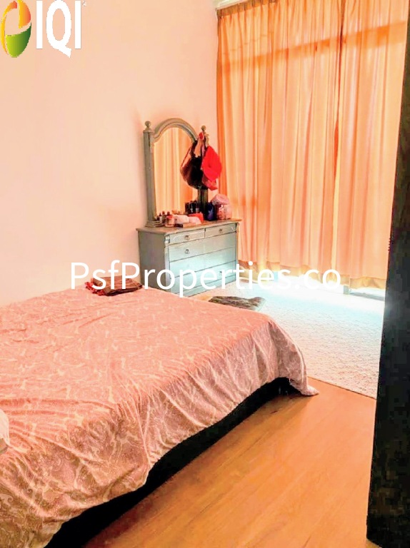 Elmina Valley 3 image