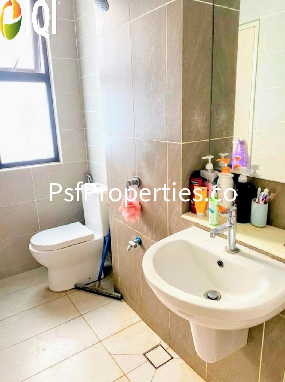 Elmina Valley 3 image