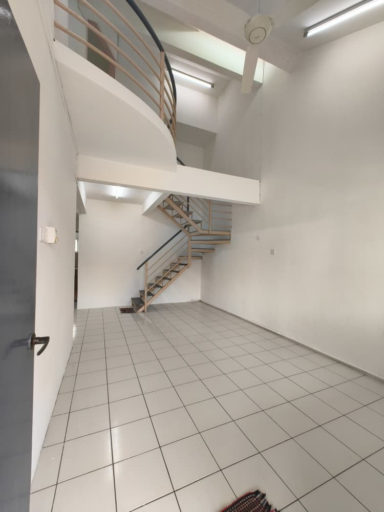 Taman JB Villa Beroni Park Land J image