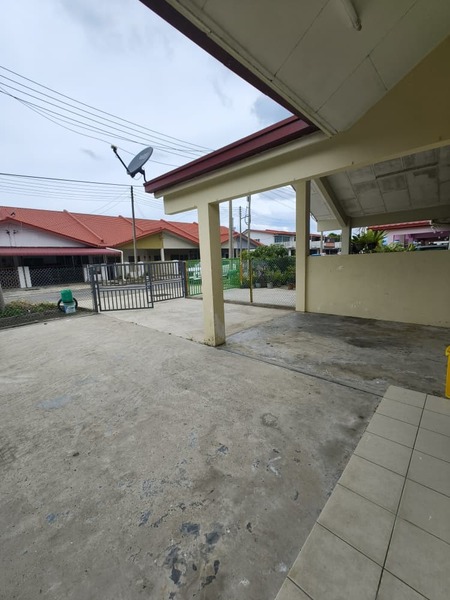 Taman JB Villa Beroni Park Land J