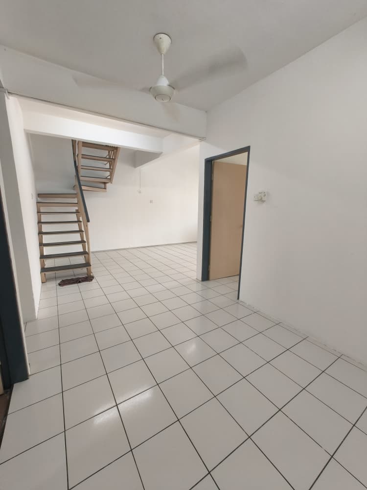 Taman JB Villa Beroni Park Land J image