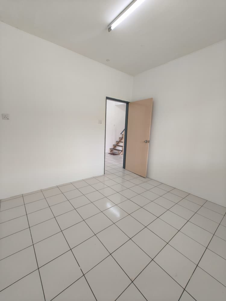 Taman JB Villa Beroni Park Land J image