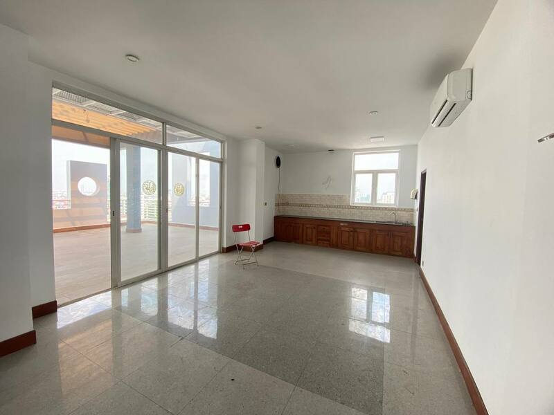 Office Building for Sale/Rent