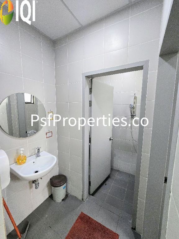 Laman Nadi, Elmina East image