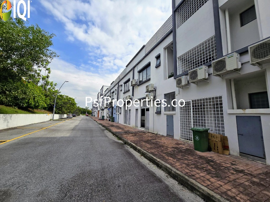 Laman Nadi, Elmina East image