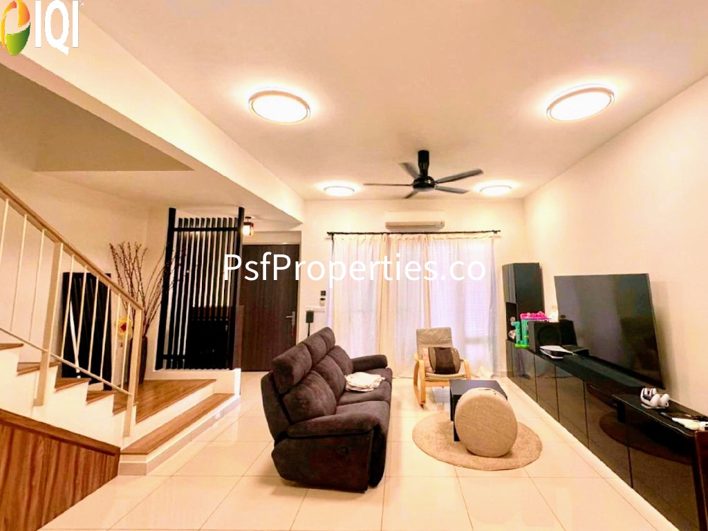 Elmina Valley 2 image