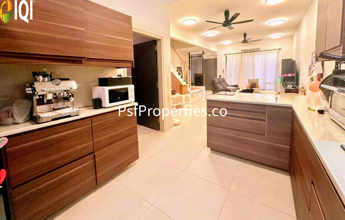 Elmina Valley 2 image