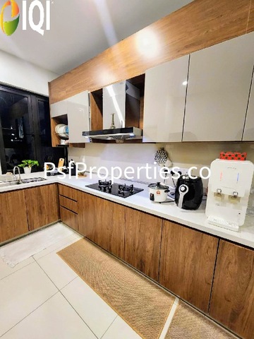 Elmina Valley 4 image