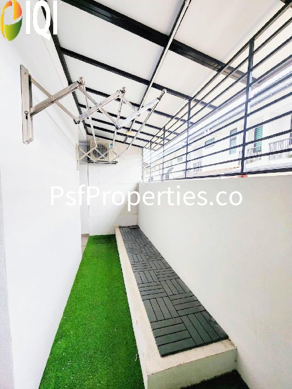 Elmina Valley 4 image