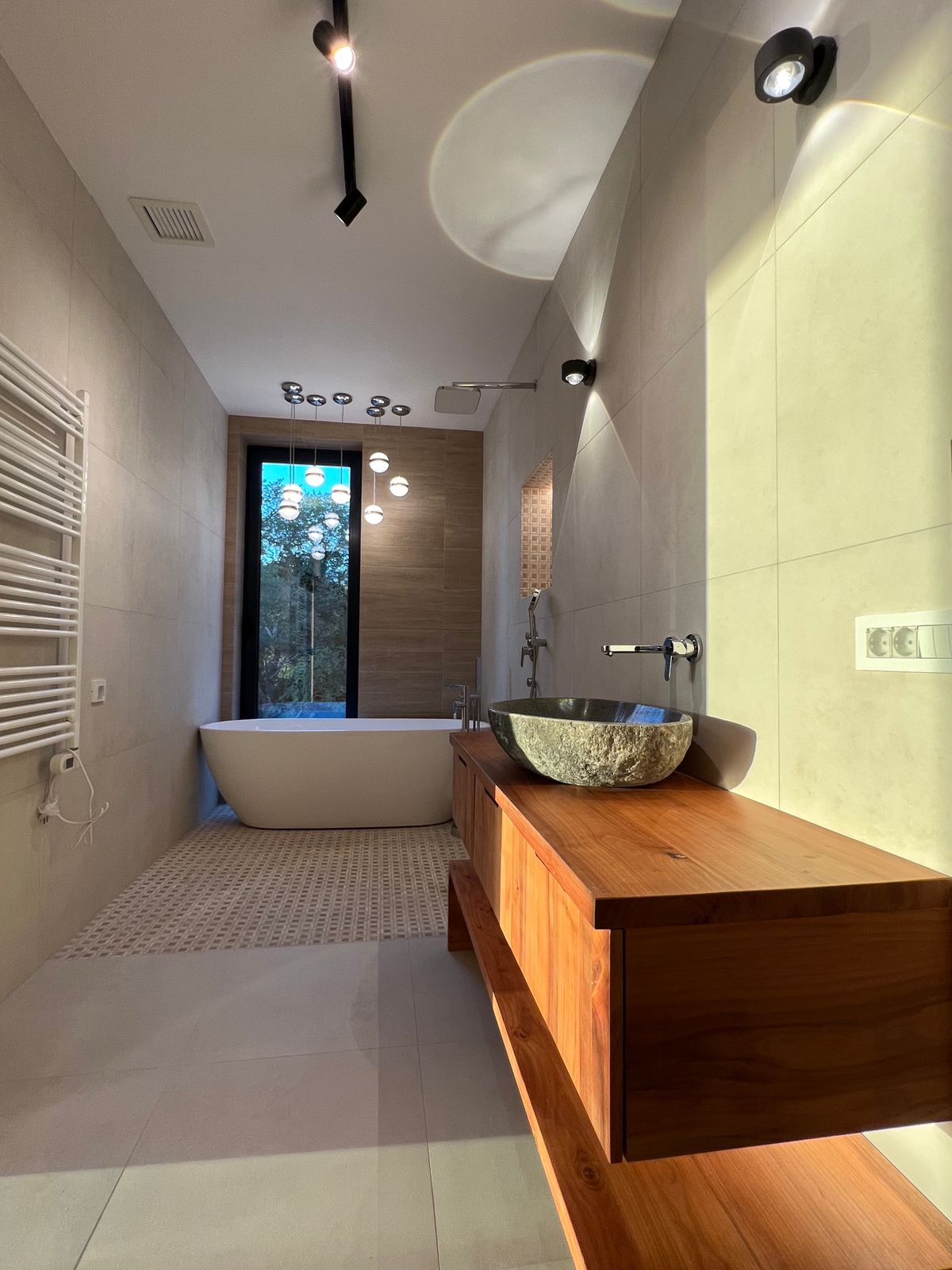 Modern Four-Bedroom Family Villa with Rooftop Pool and Panoramic Sea Views image