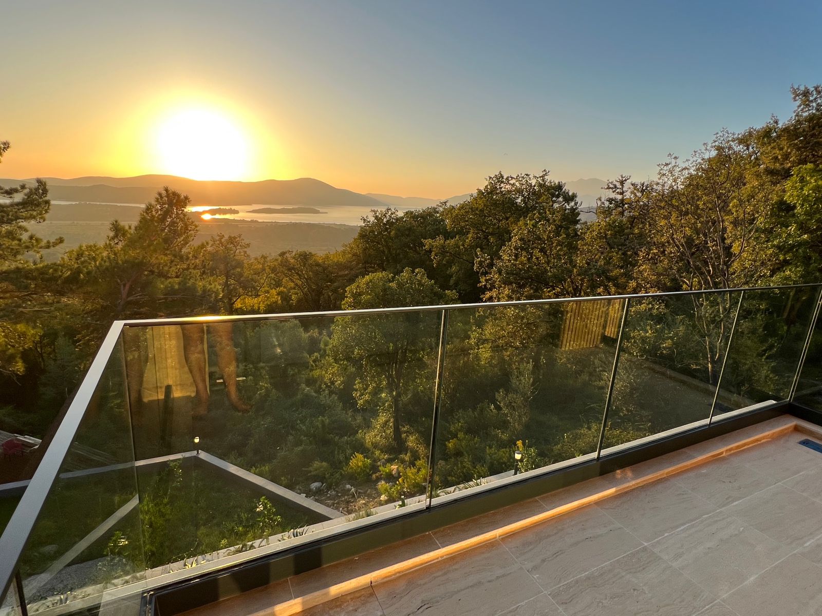 Modern Four-Bedroom Family Villa with Rooftop Pool and Panoramic Sea Views image