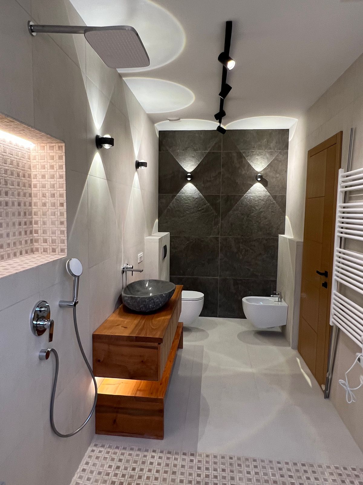 Modern Four-Bedroom Family Villa with Rooftop Pool and Panoramic Sea Views image