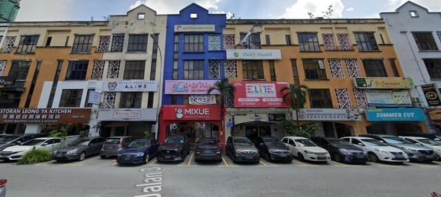 Taman Danau Desa image