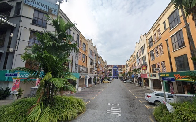 Taman Danau Desa image