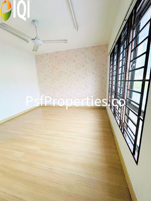 Saron @Bandar Bukit Raja image