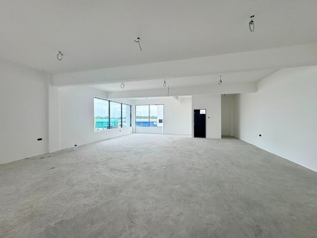 Taman Perindustrian Pandamaran image