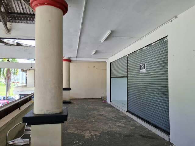 Salut Commercial Centre image