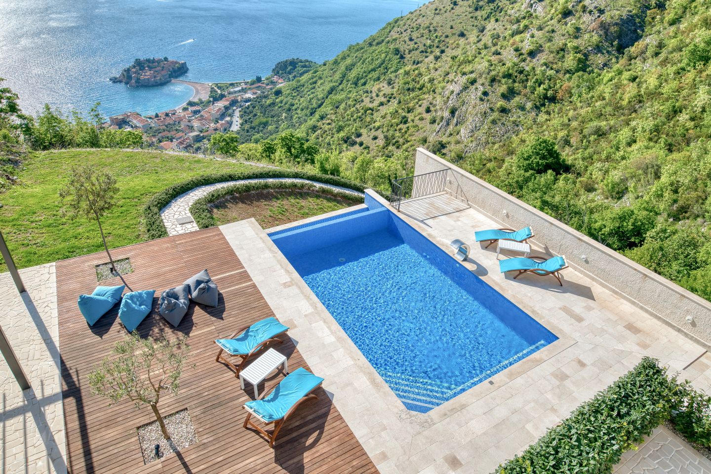 Modern 4-Bedroom Villa with Panoramic Sea Views image