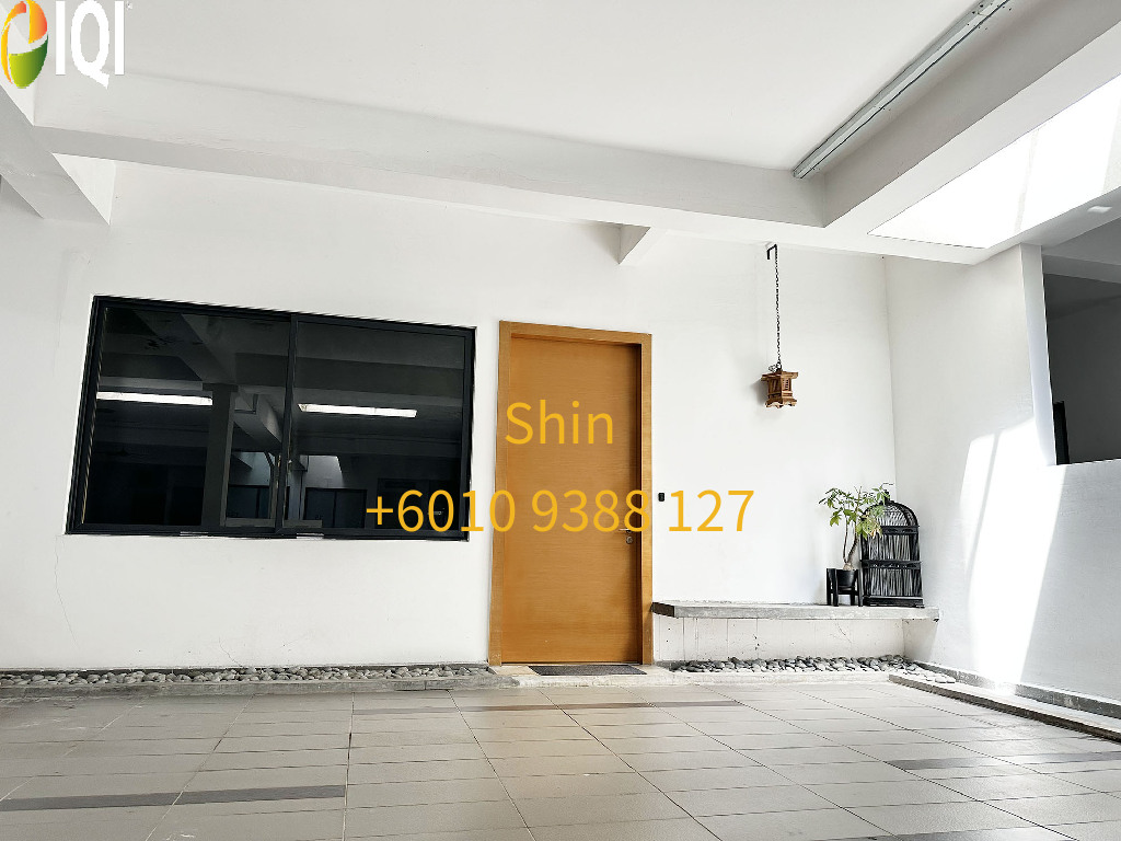 Empire Residence image