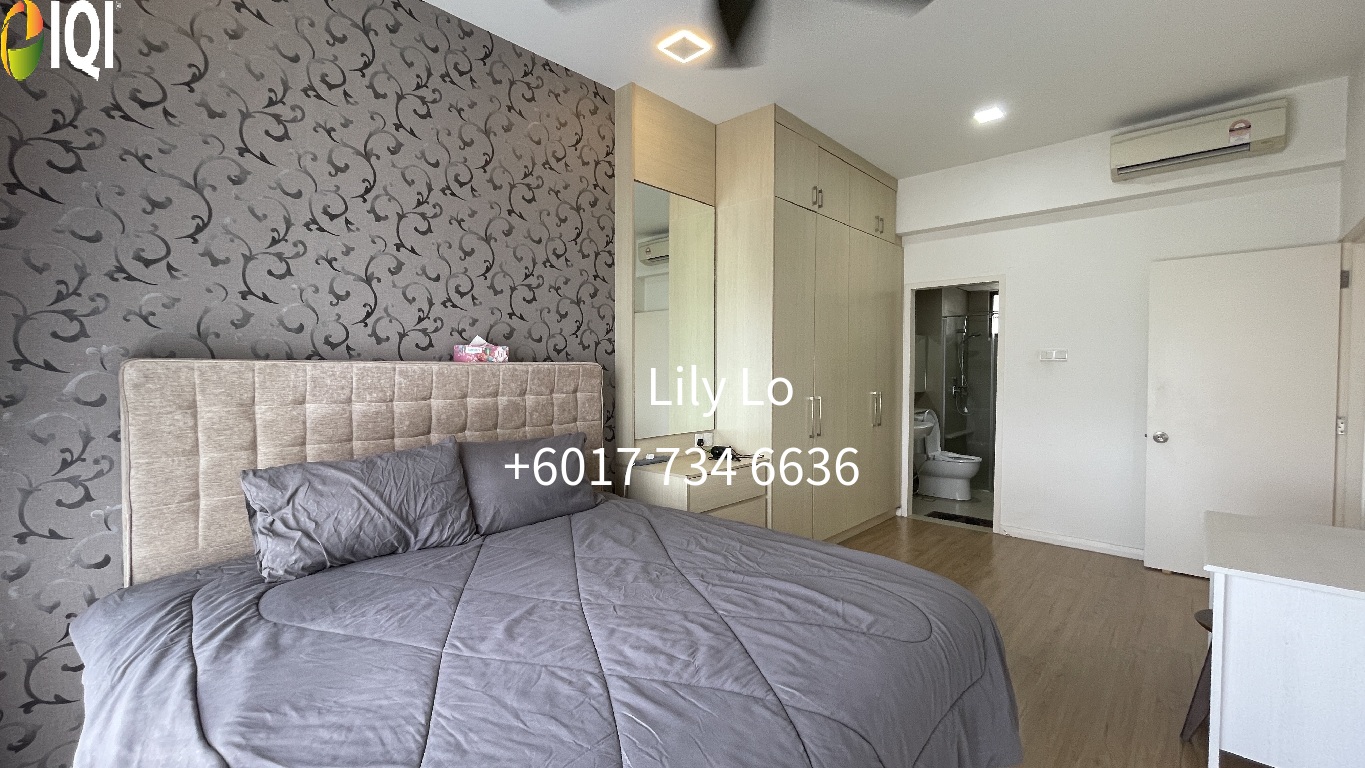 The WaterEdge Residences image