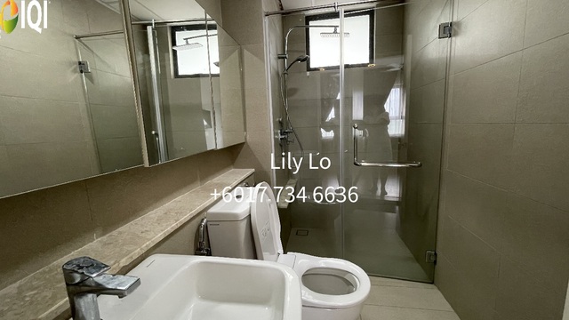 The WaterEdge Residences image