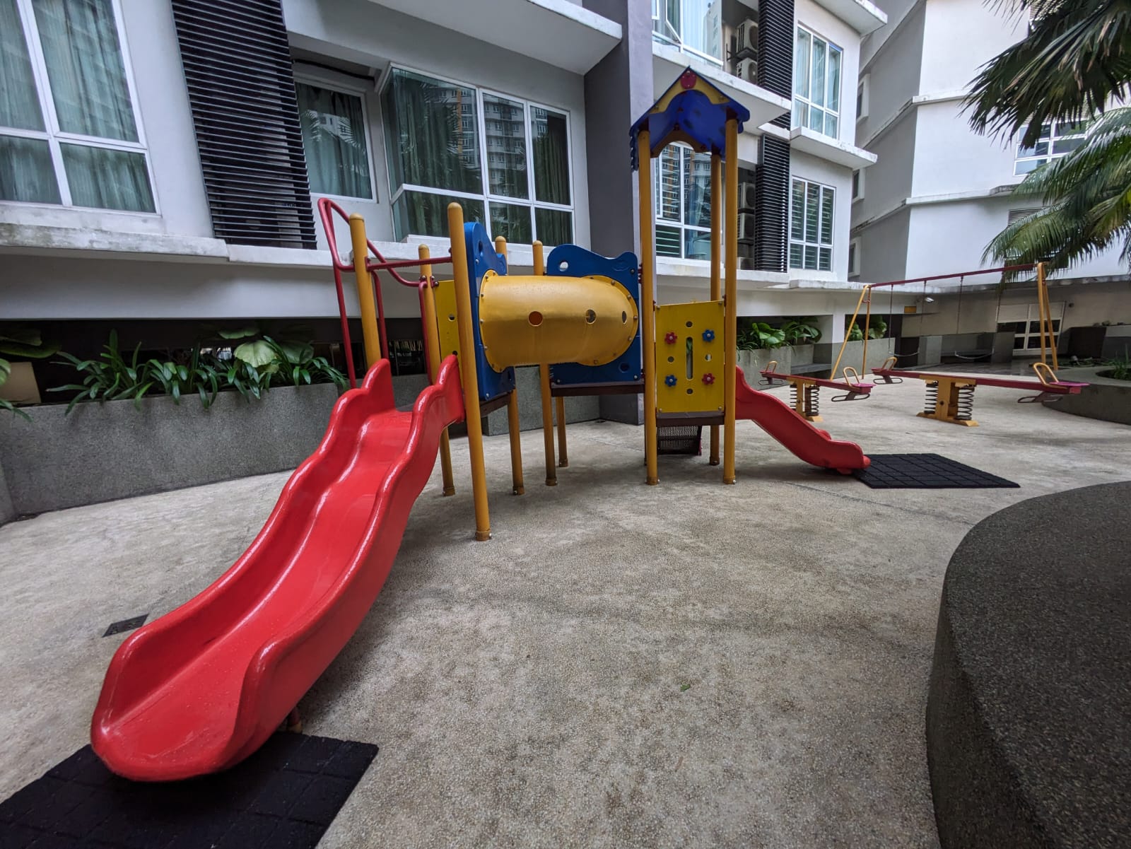 Tiara Mutiara 1  image