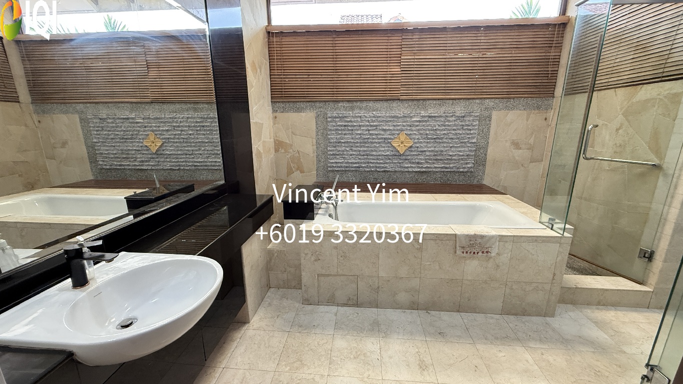 Desa Sri Hartamas Prime Bungalow With Pool For Sale - A Great Bargain image