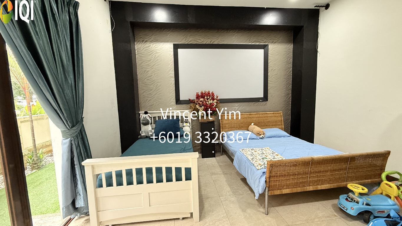 Desa Sri Hartamas Prime Bungalow With Pool For Sale - A Great Bargain image