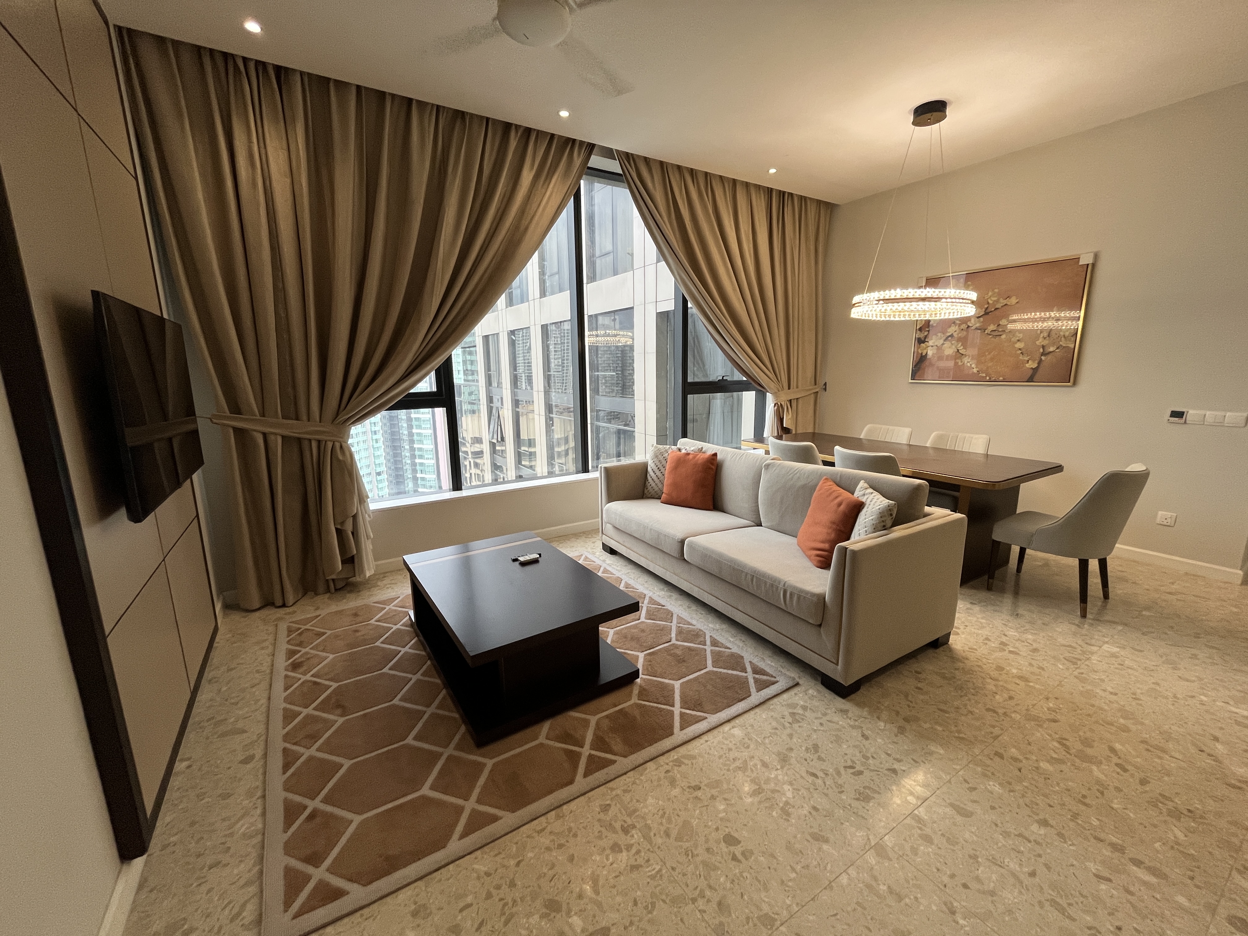 Pavilion Ceylon Hill image