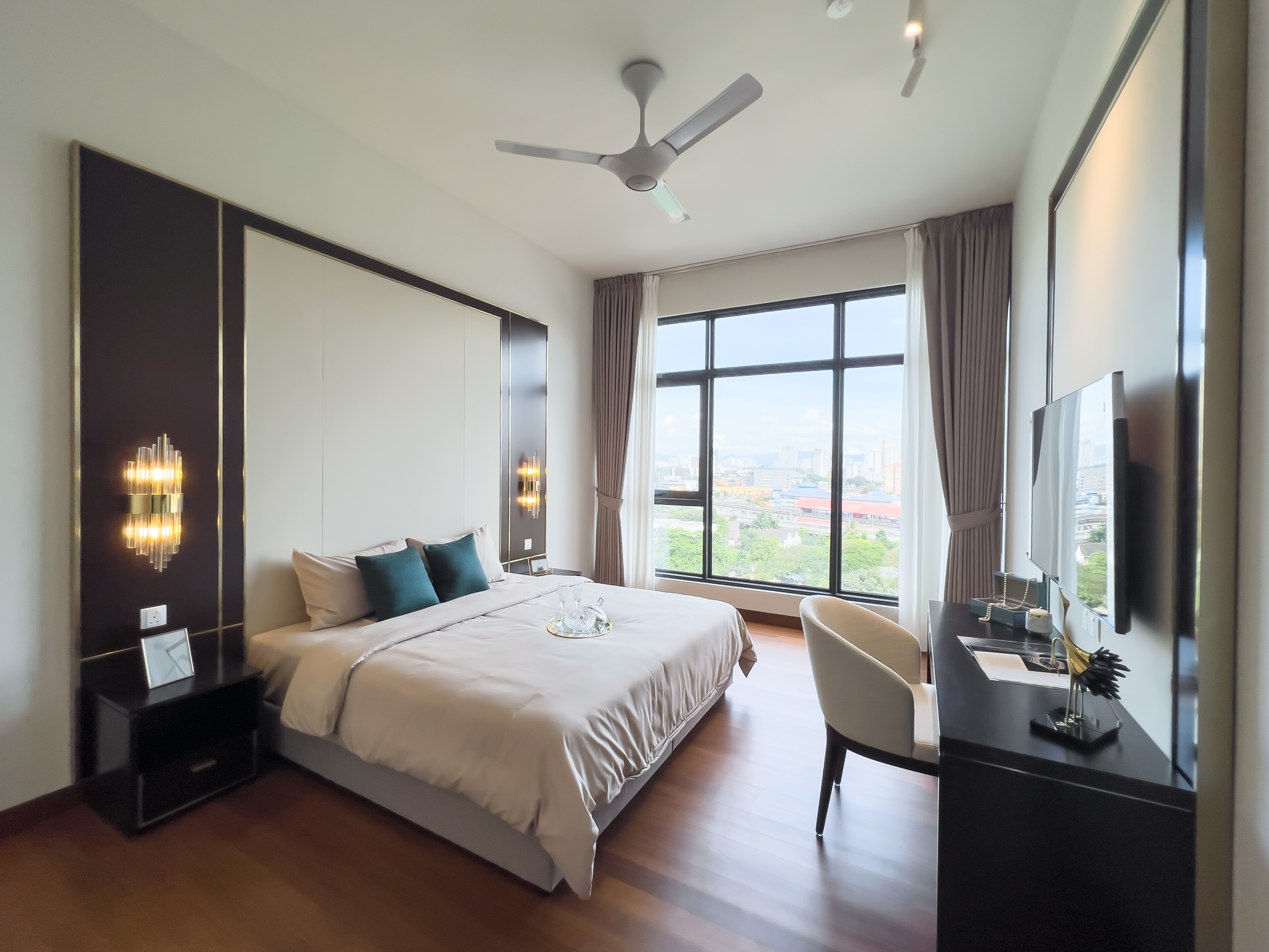  Pavilion Oxford Residences image