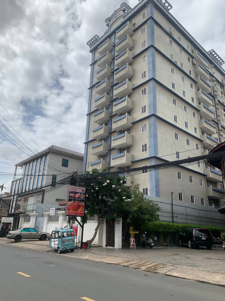 Apartment For Rent image